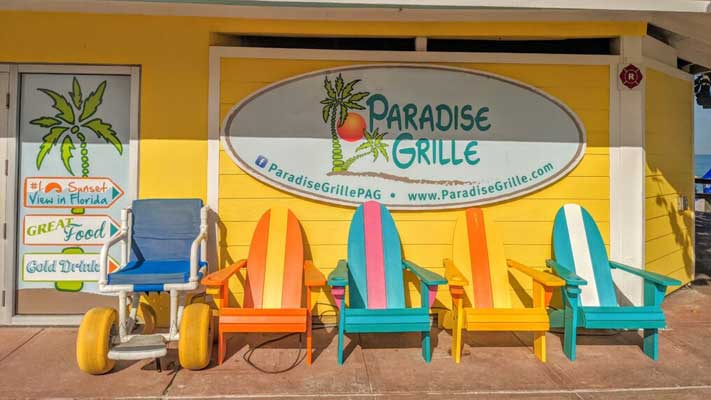 ITOF - Paradise Grille with chairs at the front